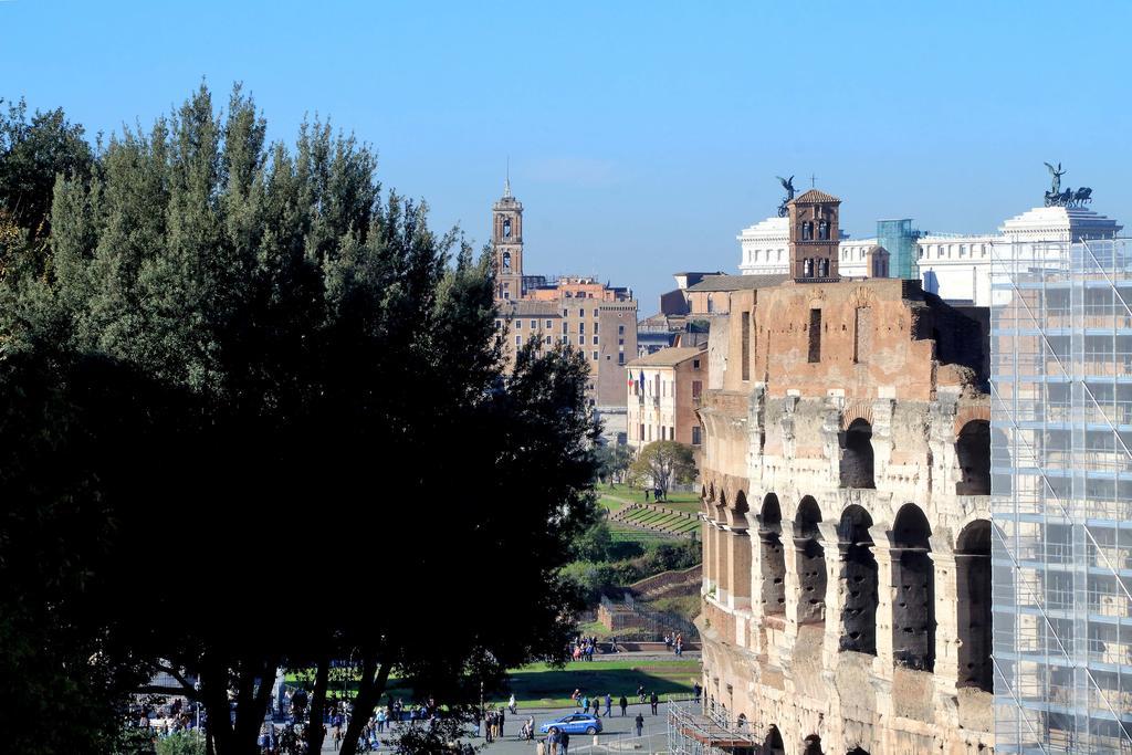 Fori Imperiali Apartment روما المظهر الخارجي الصورة