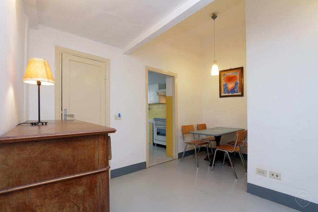 Fori Imperiali Apartment روما الغرفة الصورة