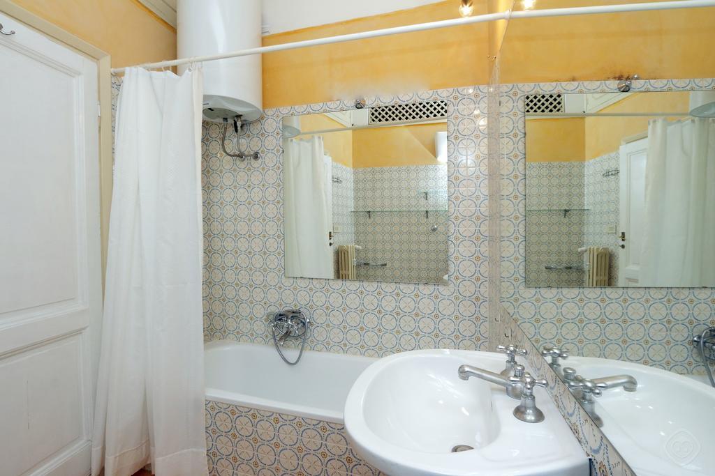 Fori Imperiali Apartment روما الغرفة الصورة