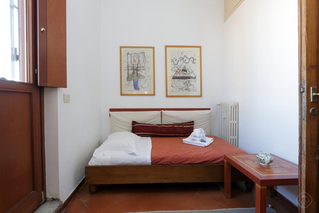 Fori Imperiali Apartment روما الغرفة الصورة