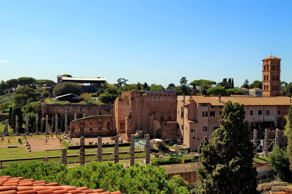 Fori Imperiali Apartment روما المظهر الخارجي الصورة