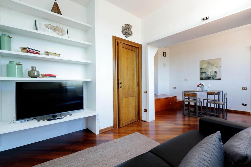 Fori Imperiali Apartment روما المظهر الخارجي الصورة
