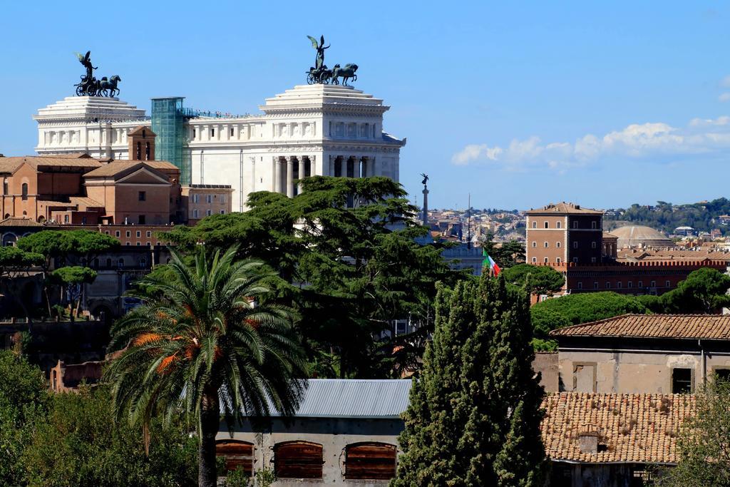 Fori Imperiali Apartment روما المظهر الخارجي الصورة